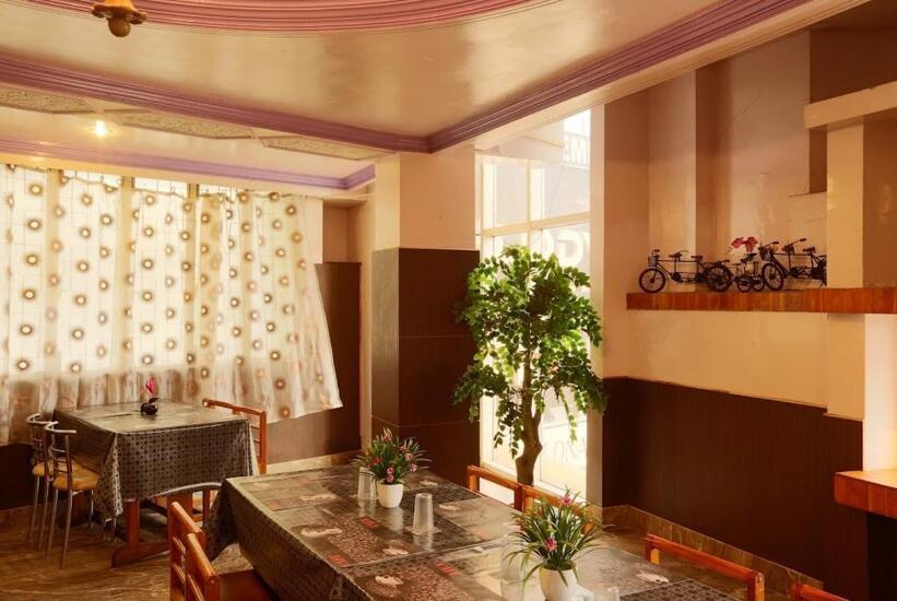 Hotel Assembly ชิลลอง ภายนอก รูปภาพ