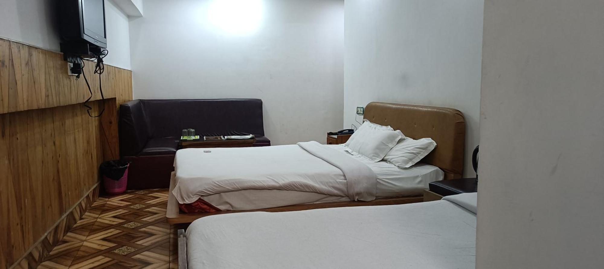 Hotel Assembly ชิลลอง ภายนอก รูปภาพ